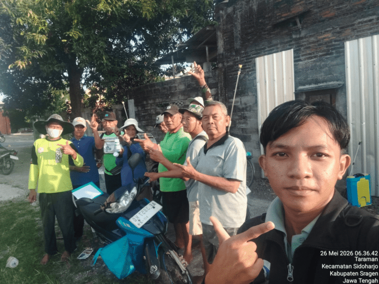 Antisipasi Serangan Wereng, Inter Agro Indonesia Gelar Aksi Spray Massal Dan Edukasi Petani Di Si (1)